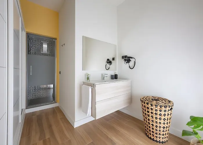 Aqua Apartment